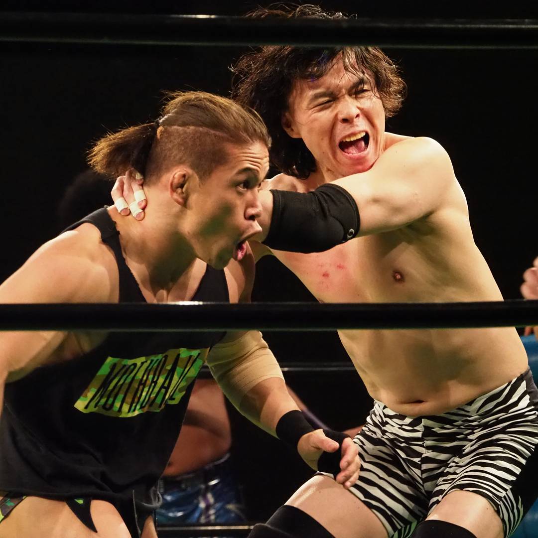 小川良成の引退の理由や現在は?試合動画や入場曲や結婚は?